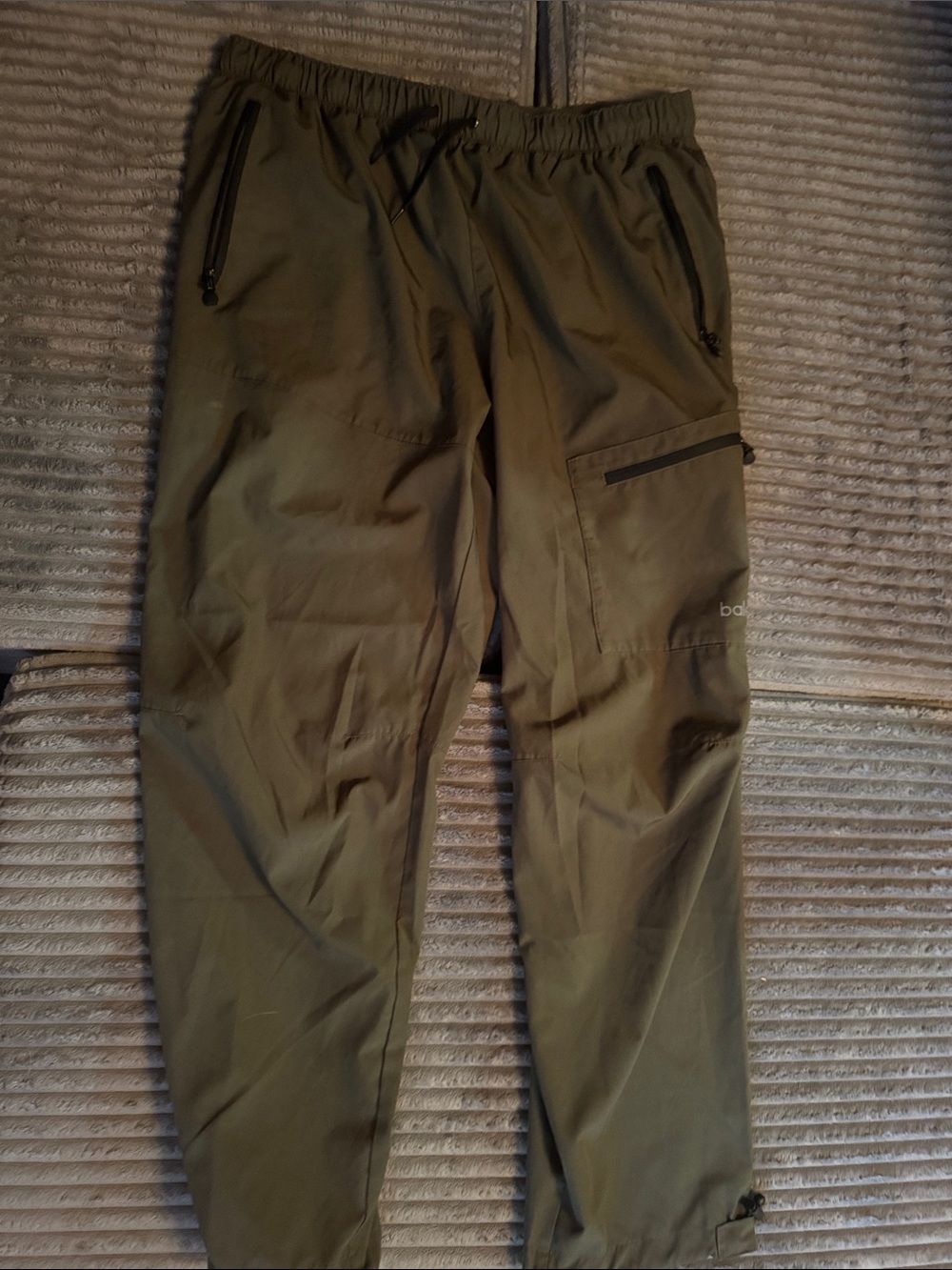 Baleaf Olive Green Cropped Cargo Jogger Pants